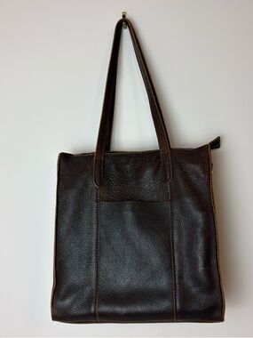 Portland Leather North South Lola in Coldbrew, like new!